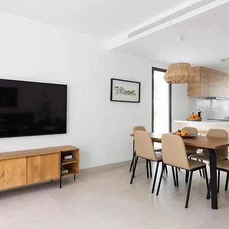 Charming In West Holiday home *